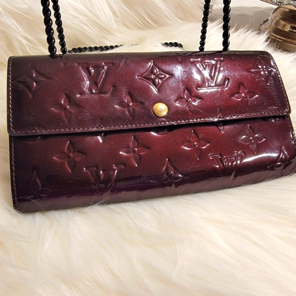 Vintage Louis Vuitton Vernis Sarah Wallet Rouge Fauviste